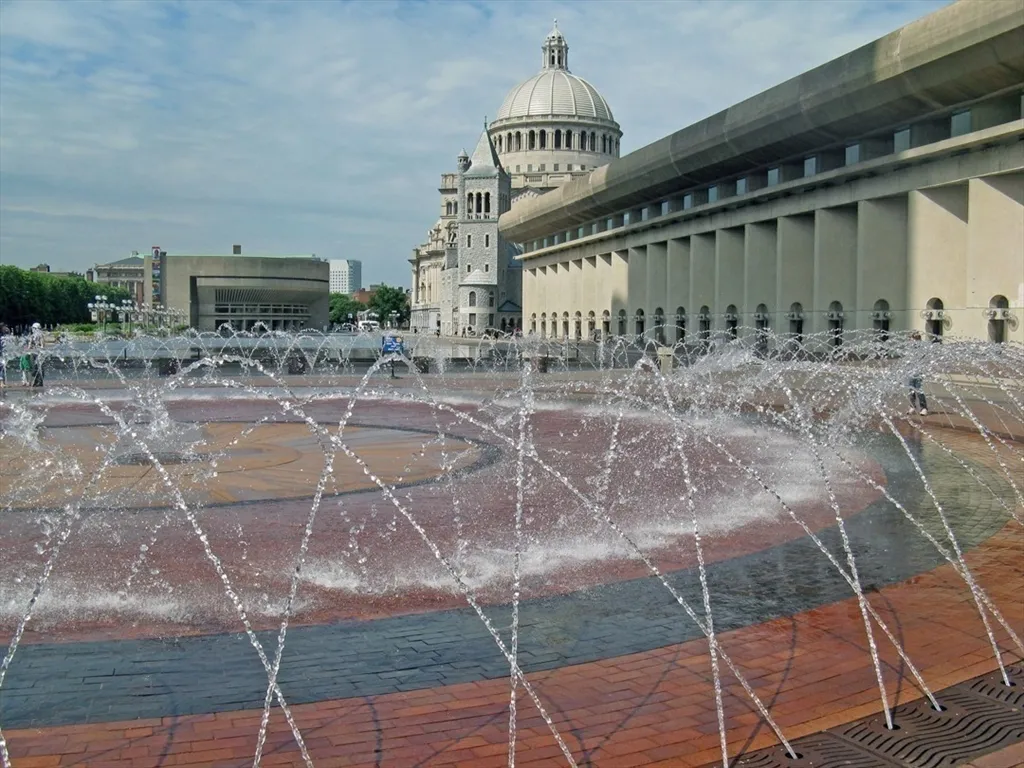 424 Massachusetts Ave, South End