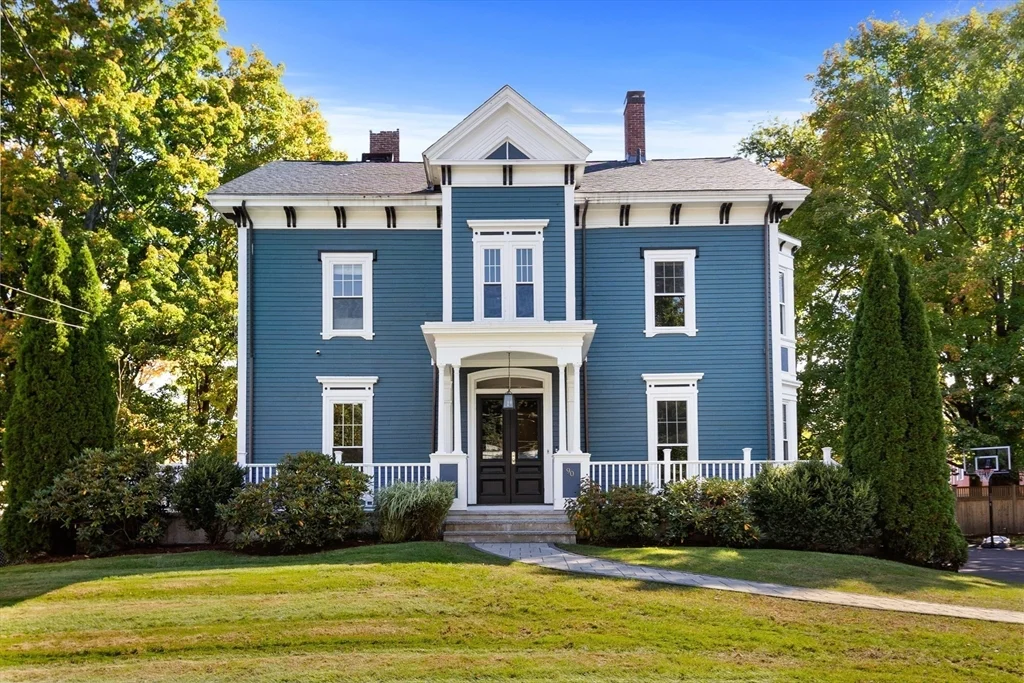 90 Maple Pl, Dedham