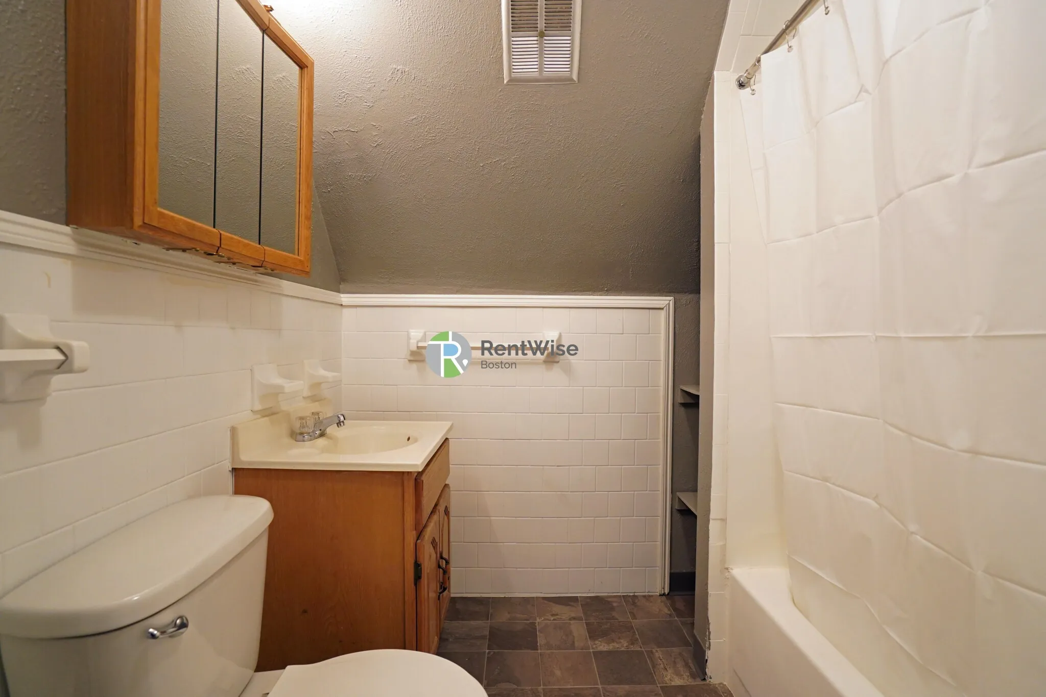 266 Chestnut Hill Ave, Brighton