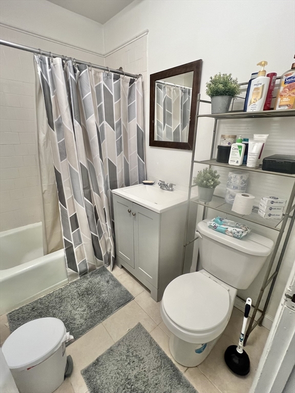 2 Shrewsbury Green Dr, Shrewsbury