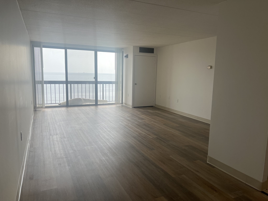 1 Pond St Fort Heath, Winthrop