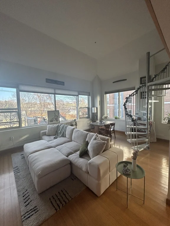 290 Pleasant St, Watertown