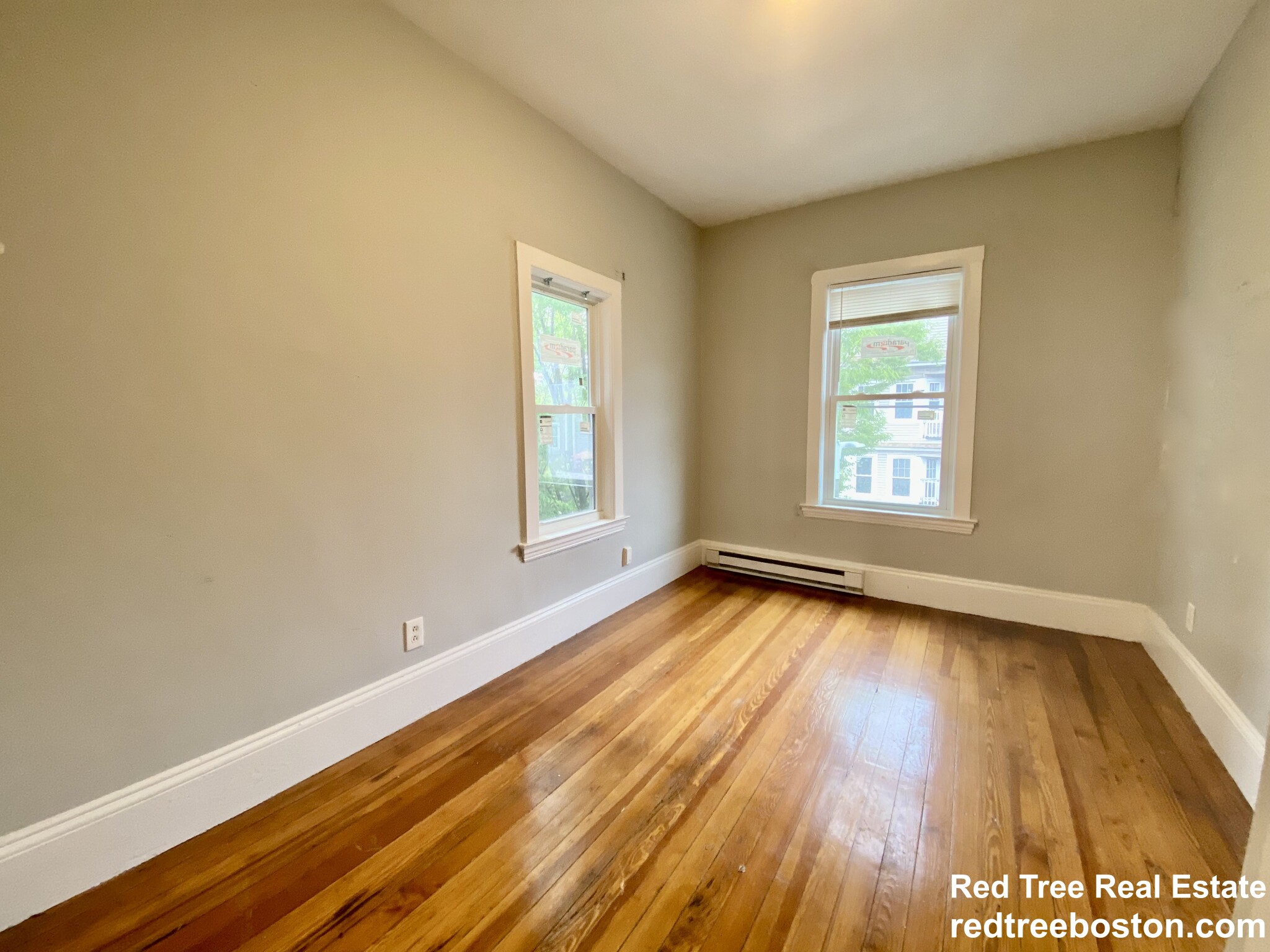 3142 Washington St, Jamaica Plain