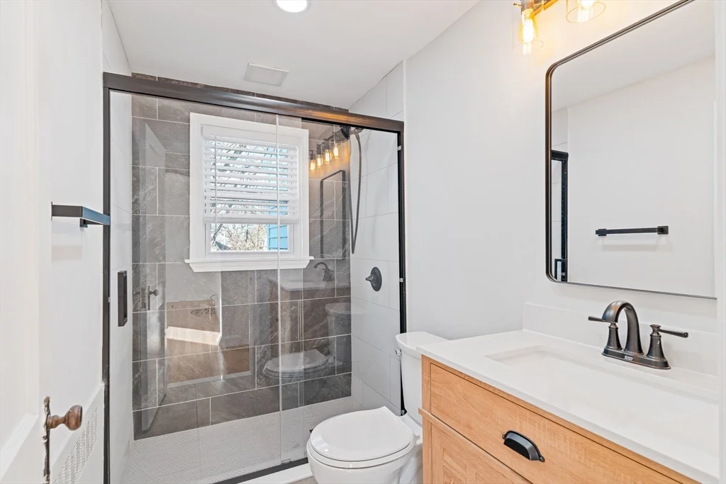 126 Washington Ave, Waltham