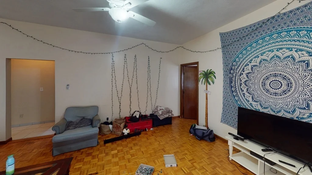 240 School St, Winter Hill