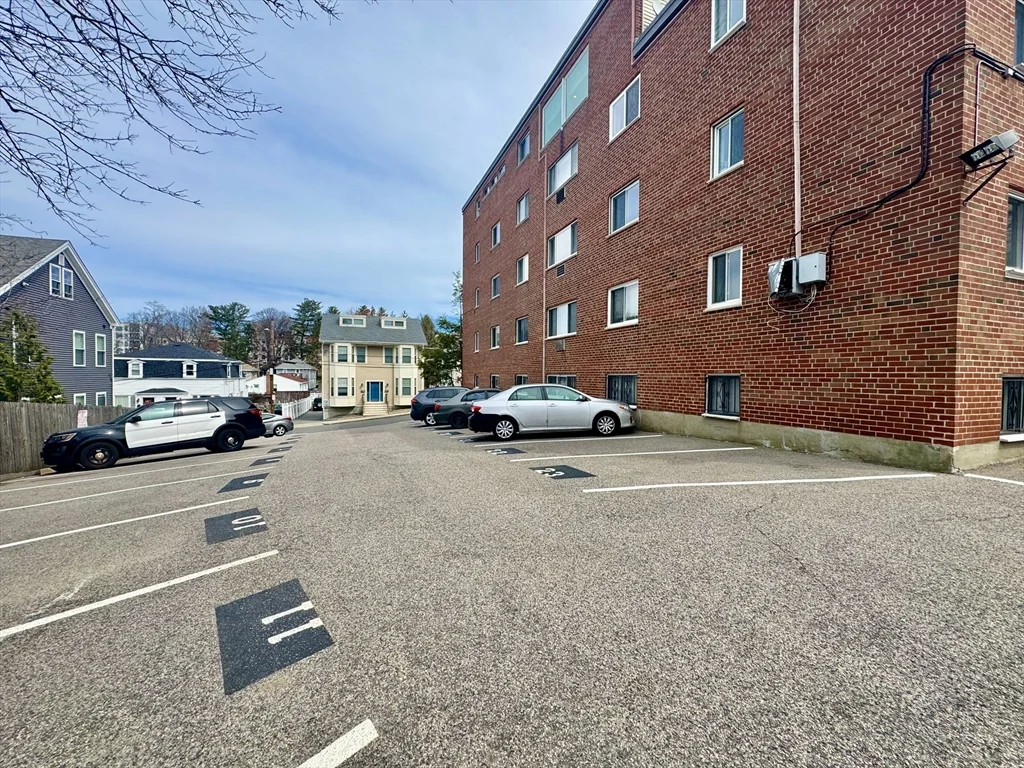 2 Larose Pl, Brighton