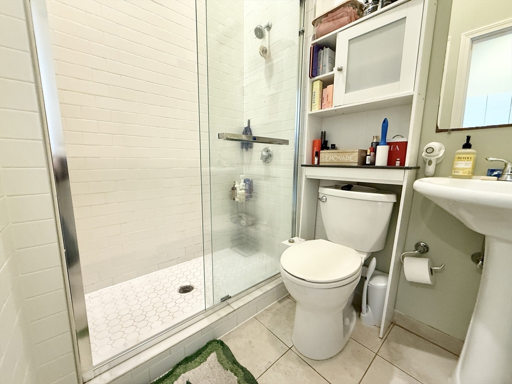 409 Dudley St, Roxbury