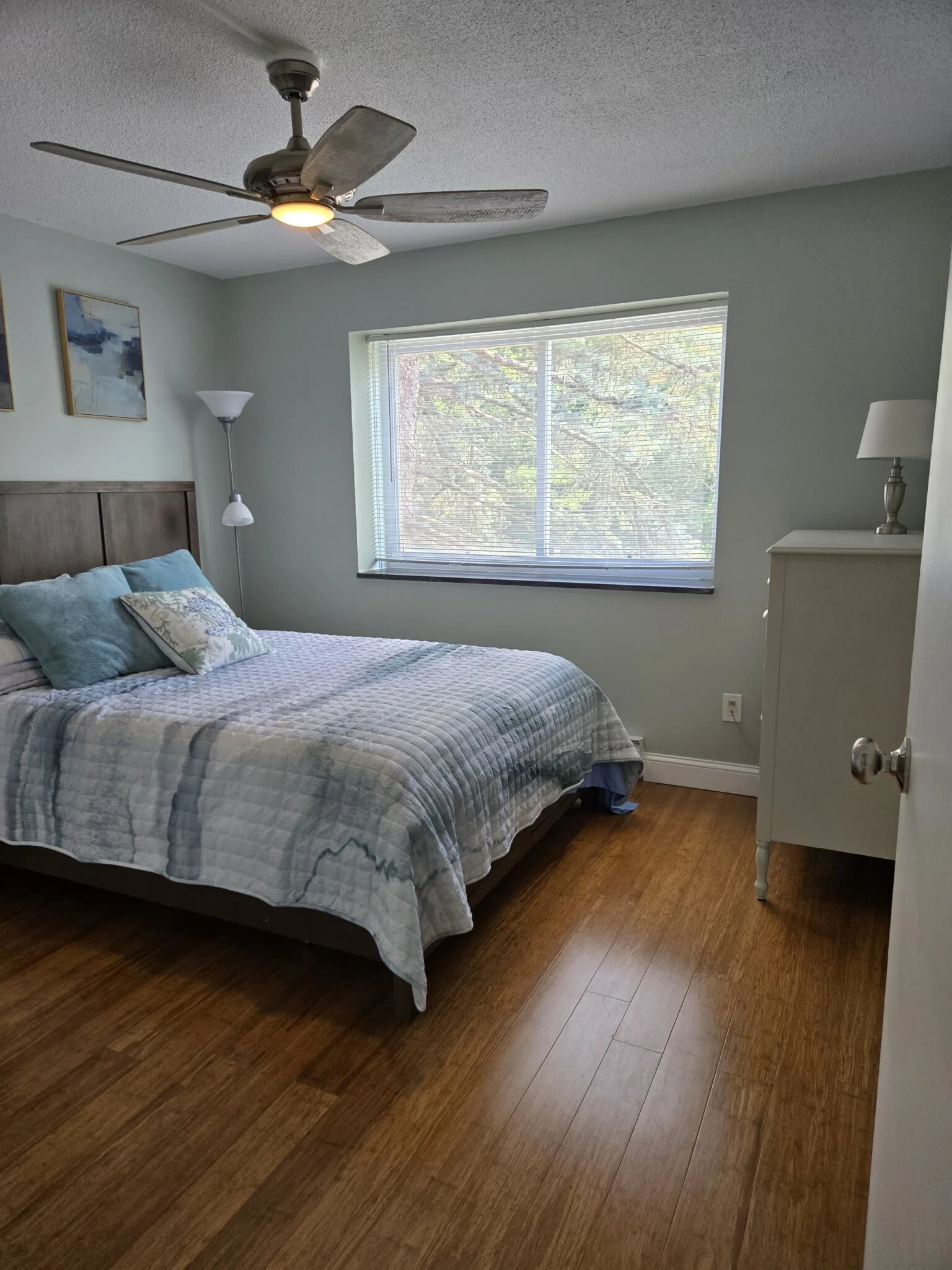 31 Hamlin Ln, Needham