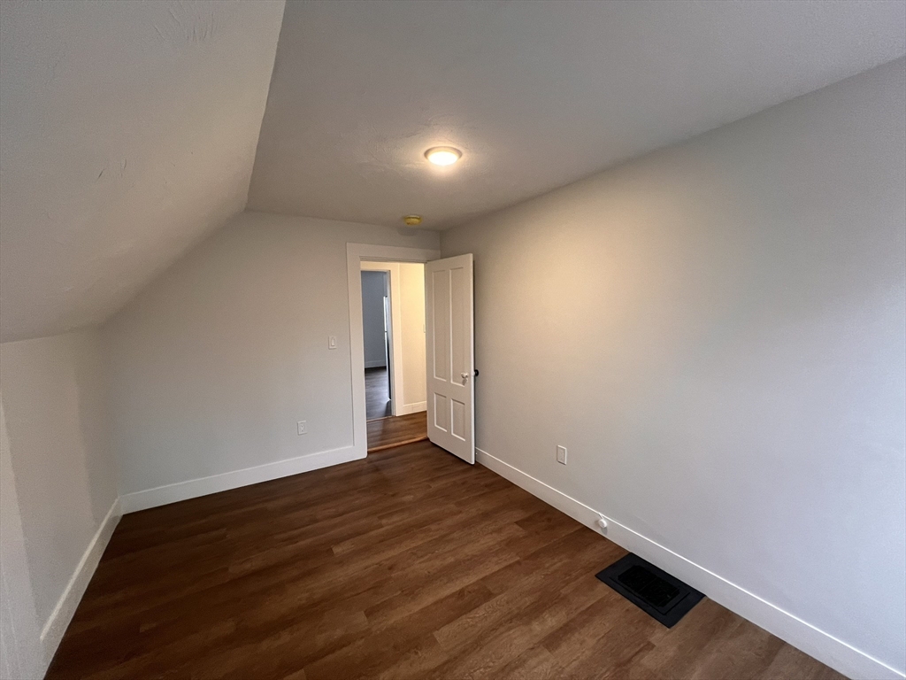 400 Court St, North Plymouth