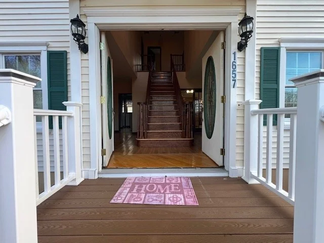 1657 Meridian, Fall River