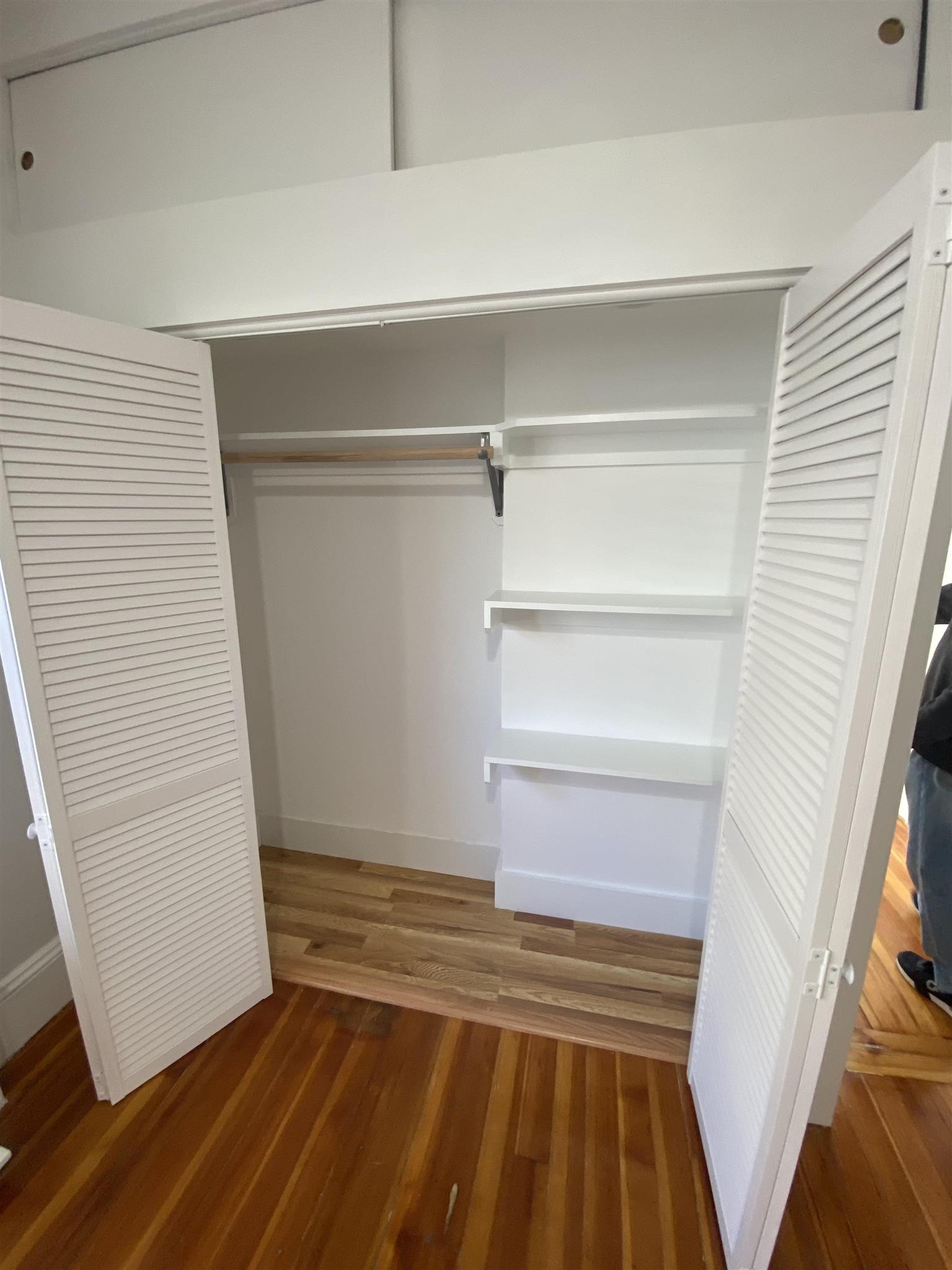 16 Alexander Ave, South Medford