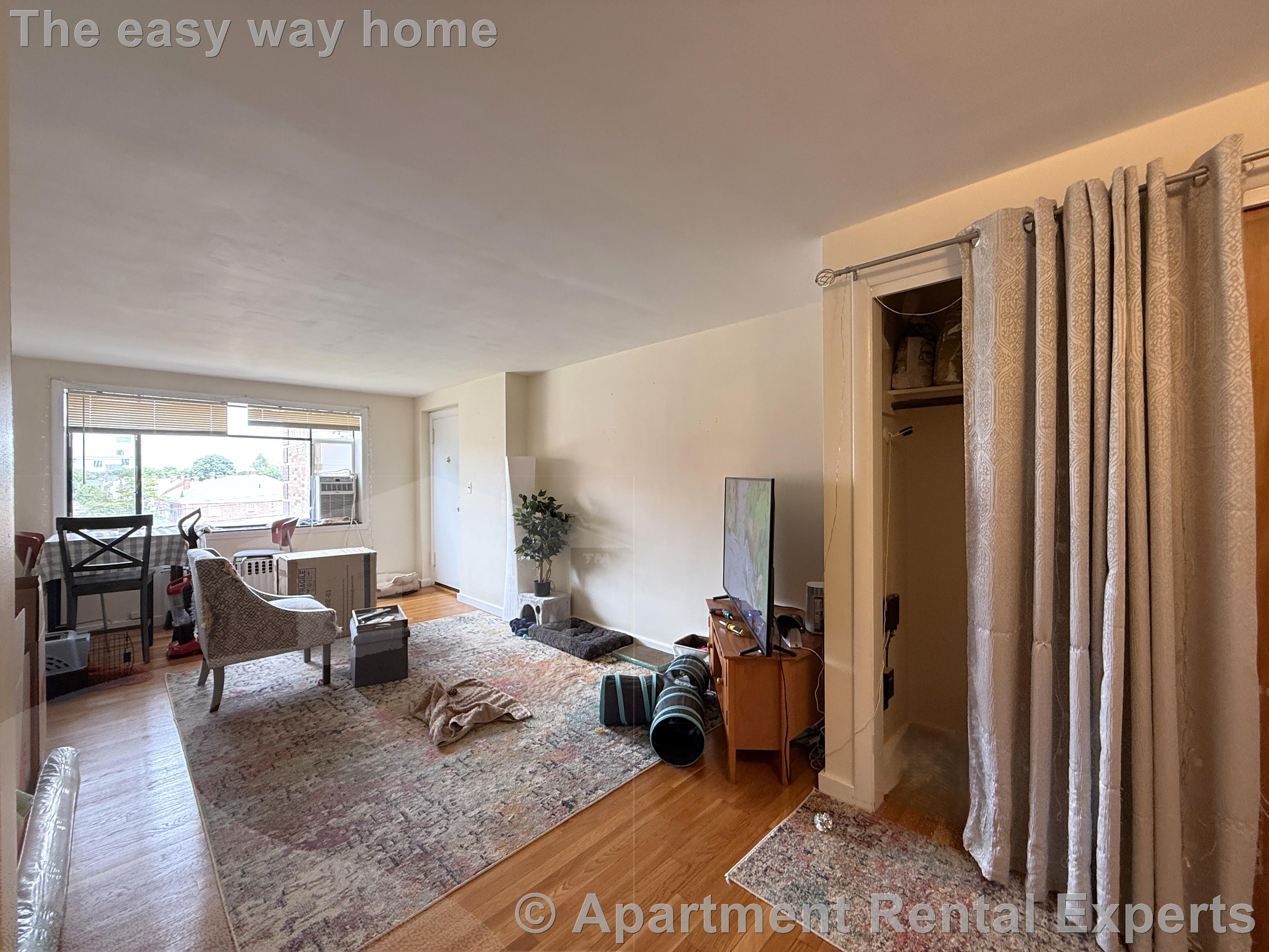 276 Massachusetts Ave, East Arlington