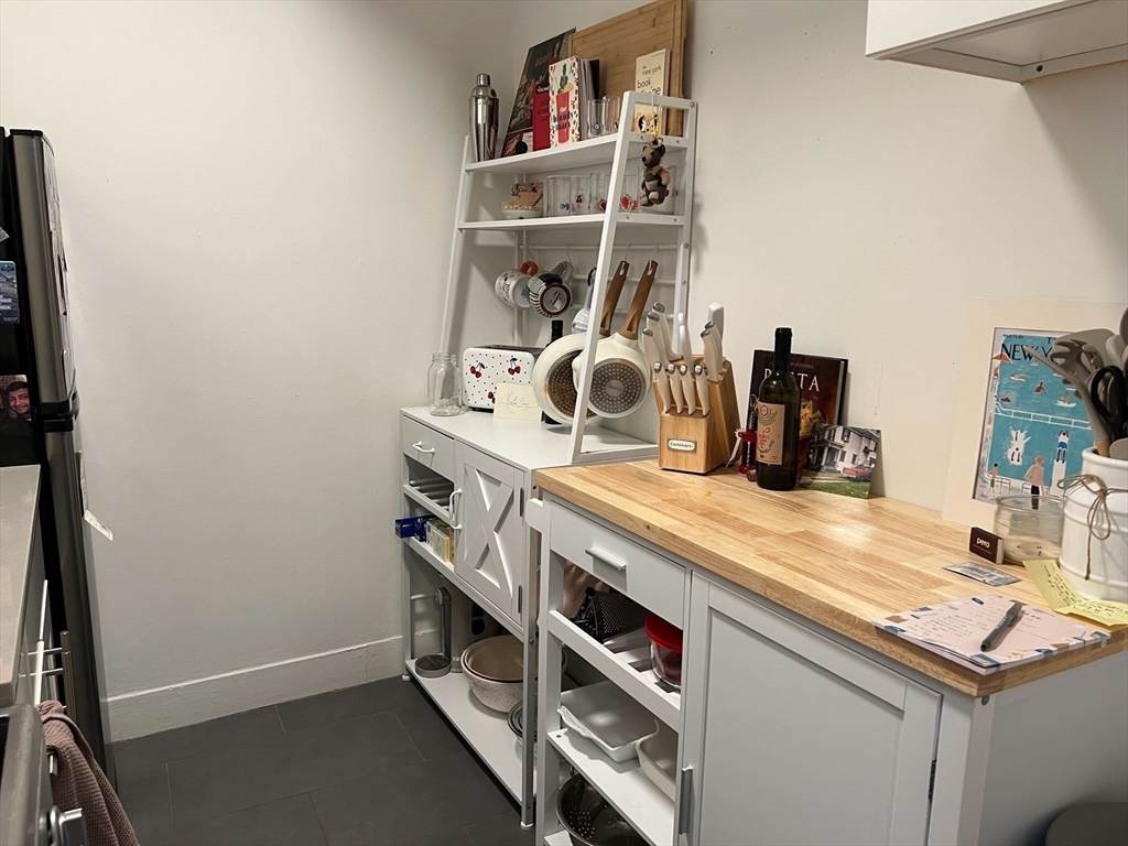 107 Charles St, Beacon Hill