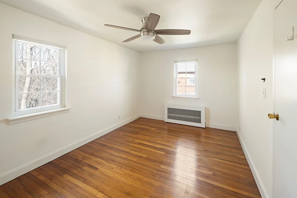 39 Charlesbank Rd, Newton Corner