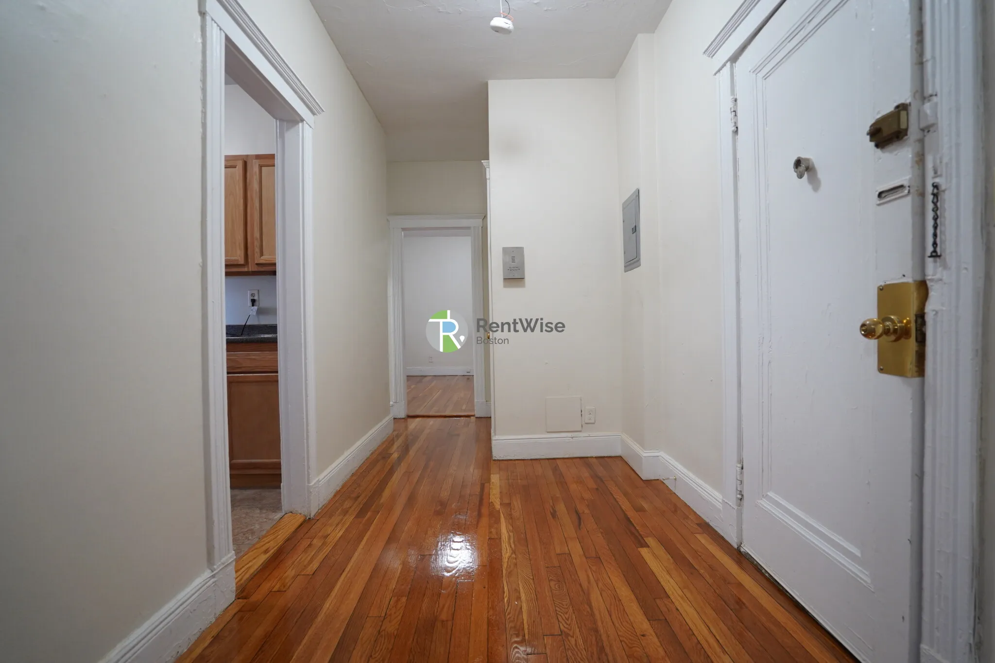 1810 Commonwealth Ave, Brighton