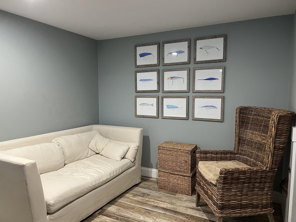 37 River Rd, Little Neck