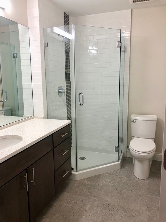 166 Newbury St, Back Bay