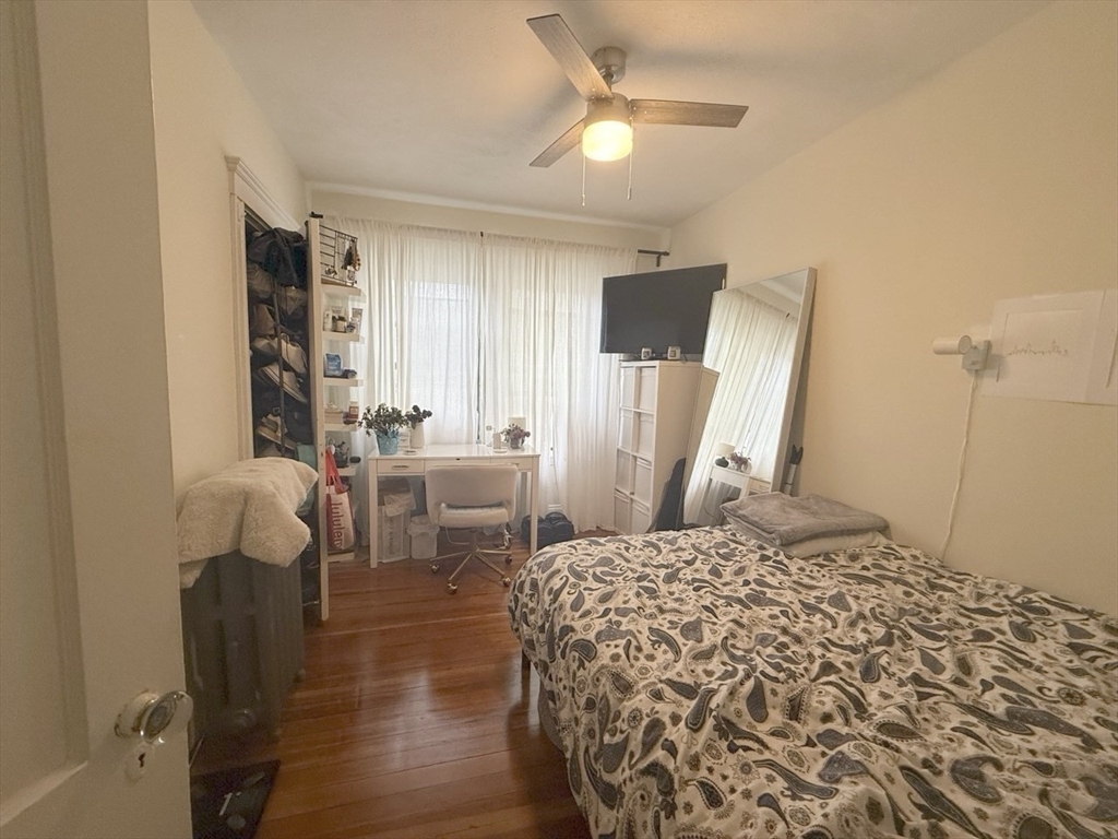 1472 Commonwealth Ave, Brighton