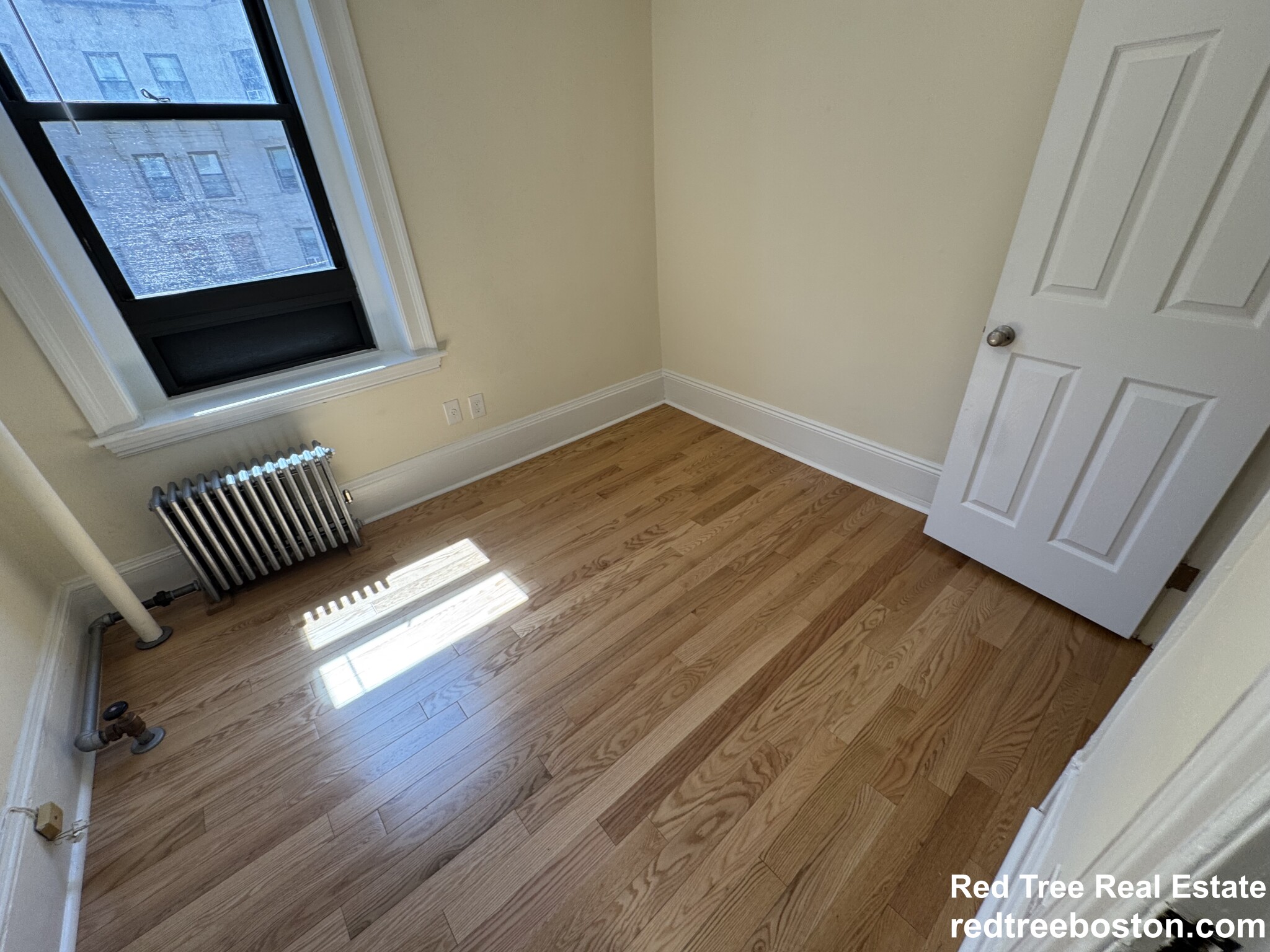 885 Massachusetts Ave, Mid Cambridge