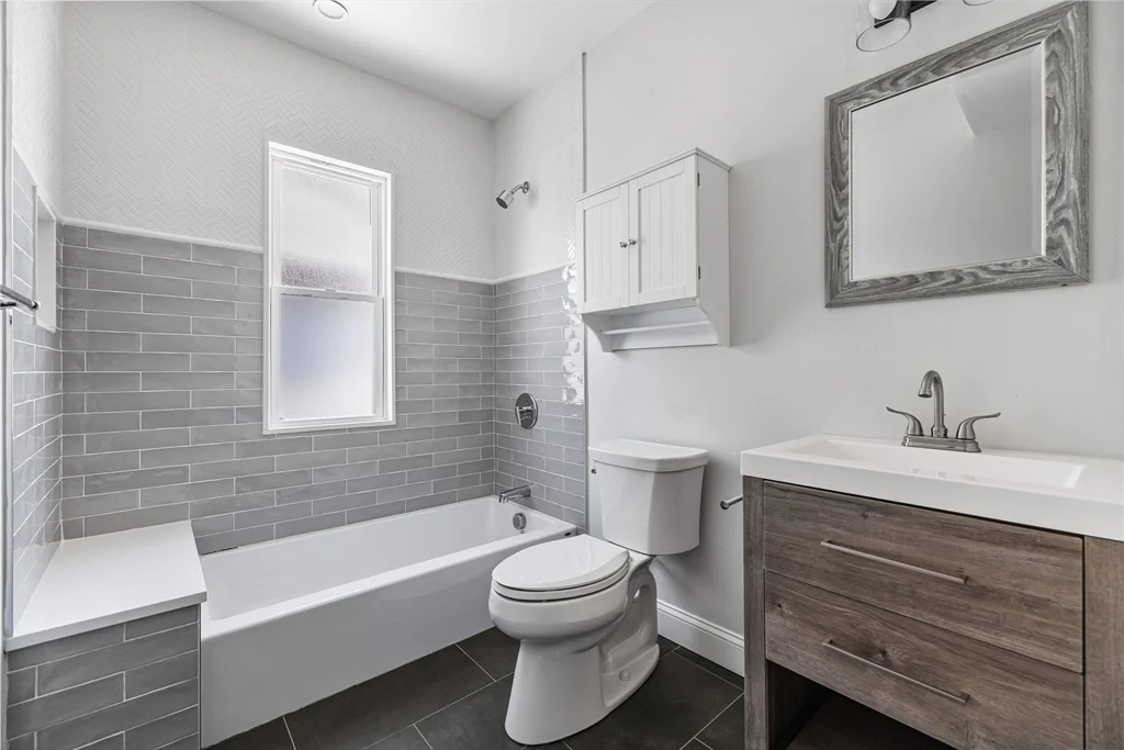 83 Centre St, Dorchester