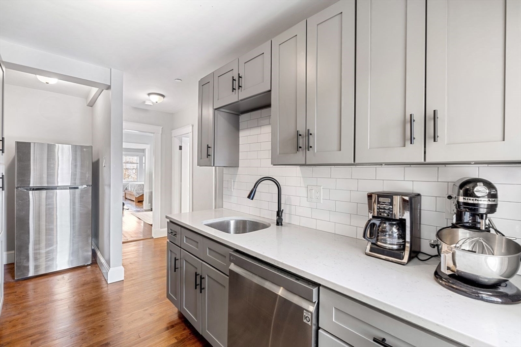 10 Centre Ave, Dorchester