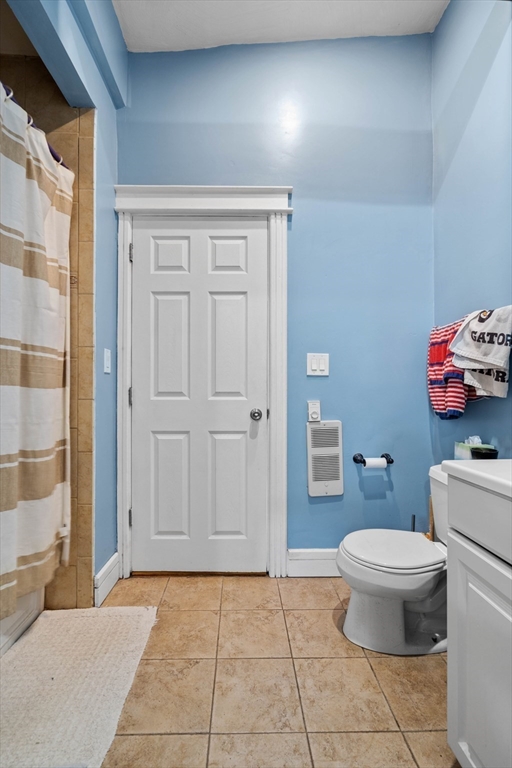 18 Gaston St, Roxbury