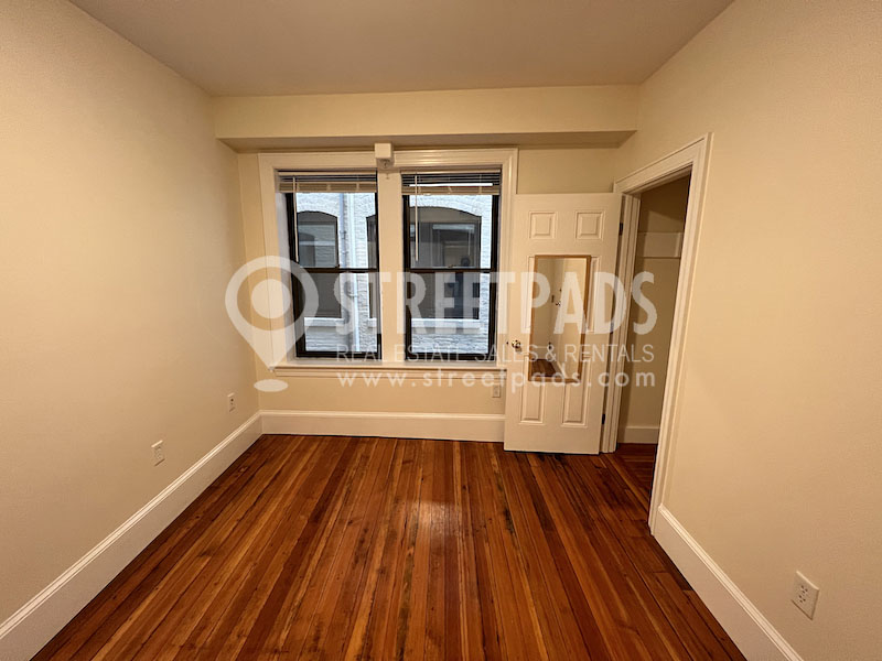 881 Massachusetts Ave, Central Square