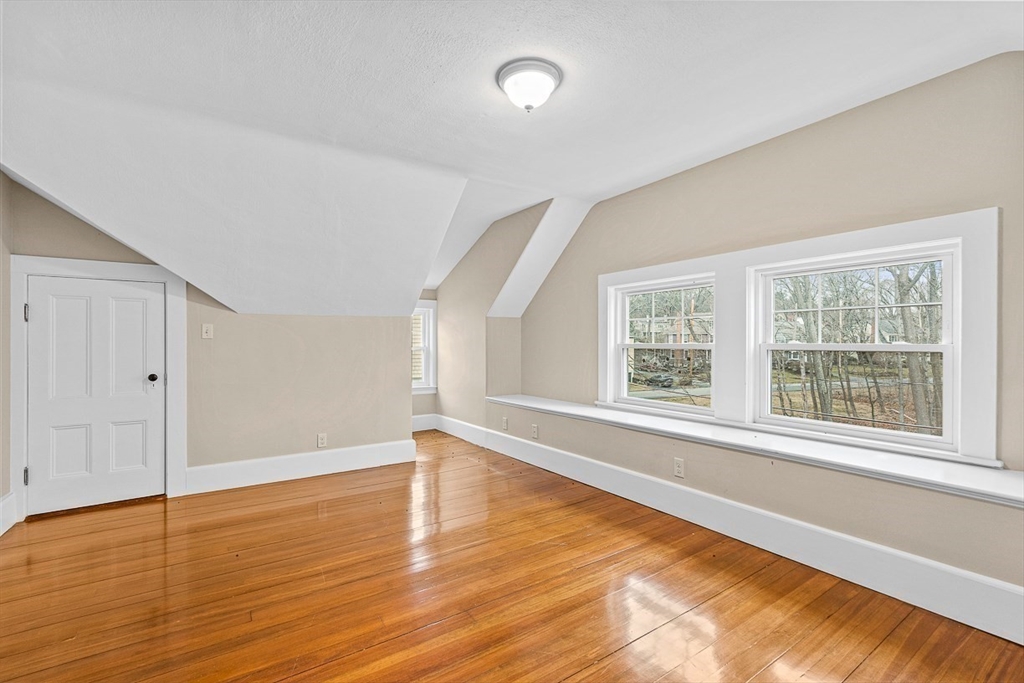 34 Glen Rd, Winchester