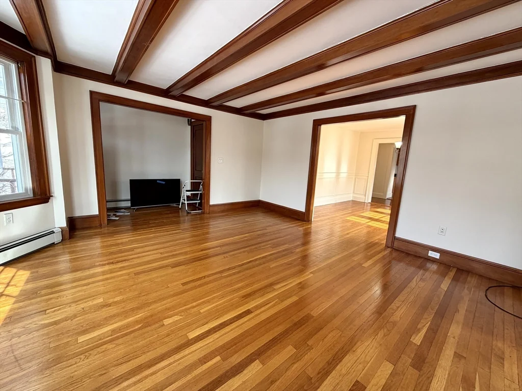 31 Oakley Rd, Watertown