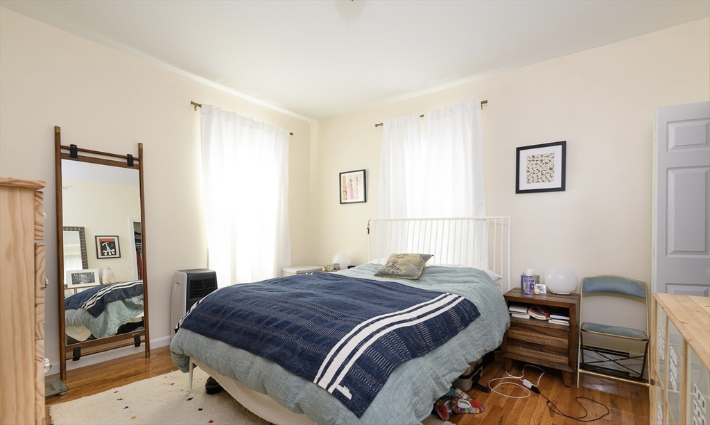 1190 Cambridge St, Cambridge