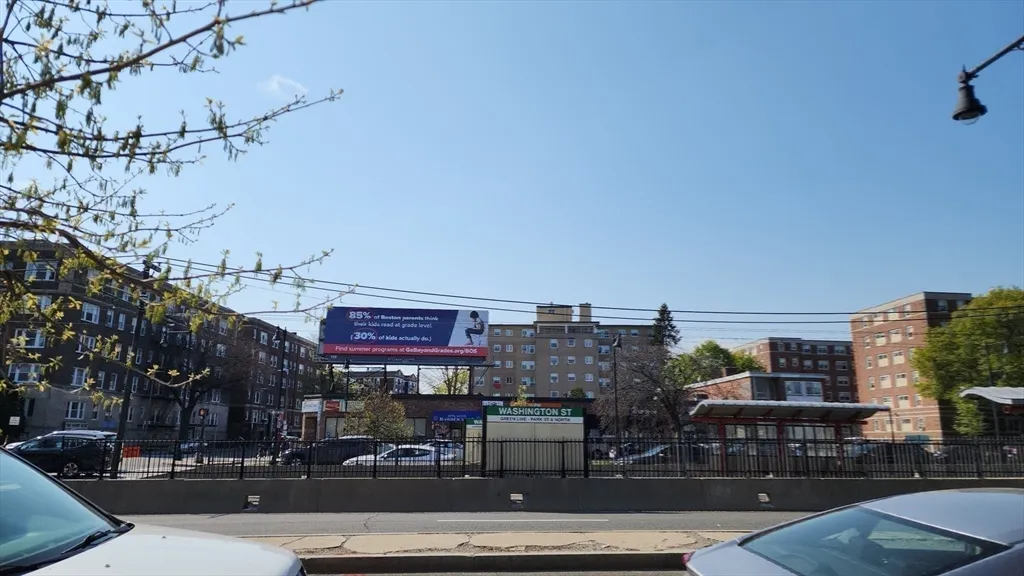 1568 Commonwealth Ave, Brighton