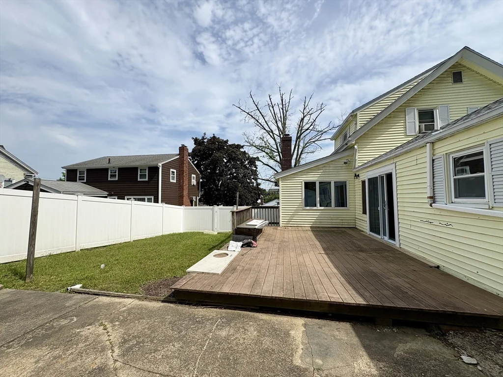 1318 Salem St, Malden