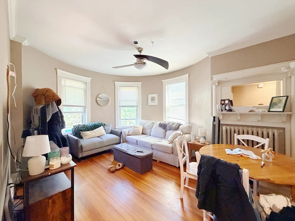17 Pleasant St, Dorchester