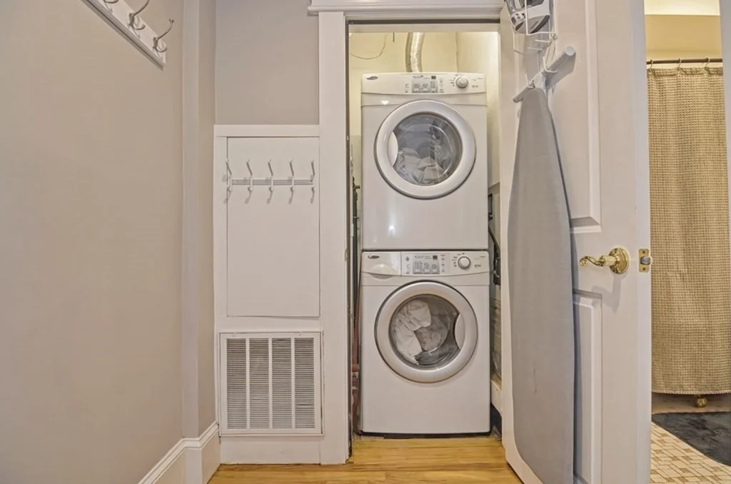 651 East 6th St, South Boston