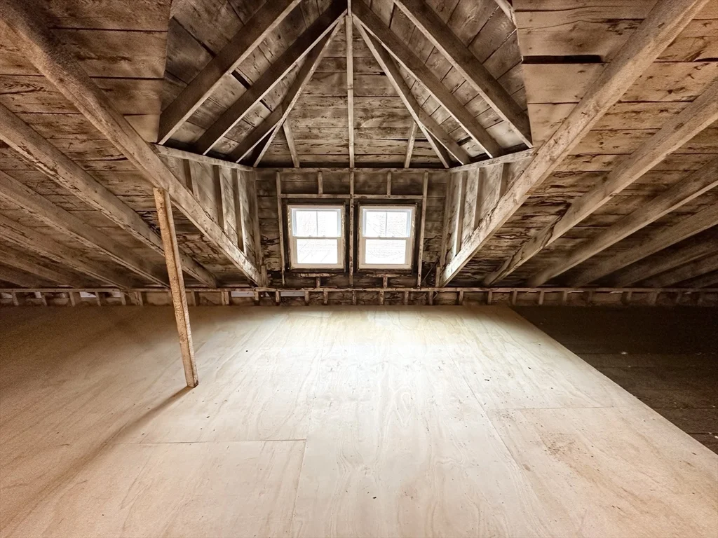 56 Sheridan St, Zip 01830