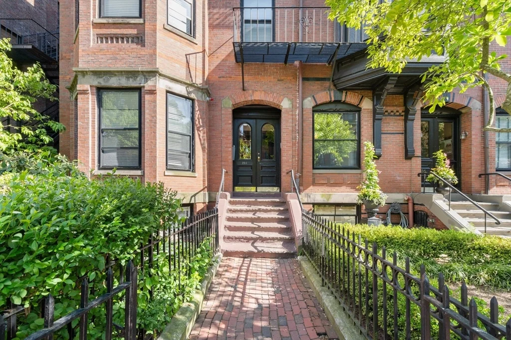 284 Marlborough, Back Bay