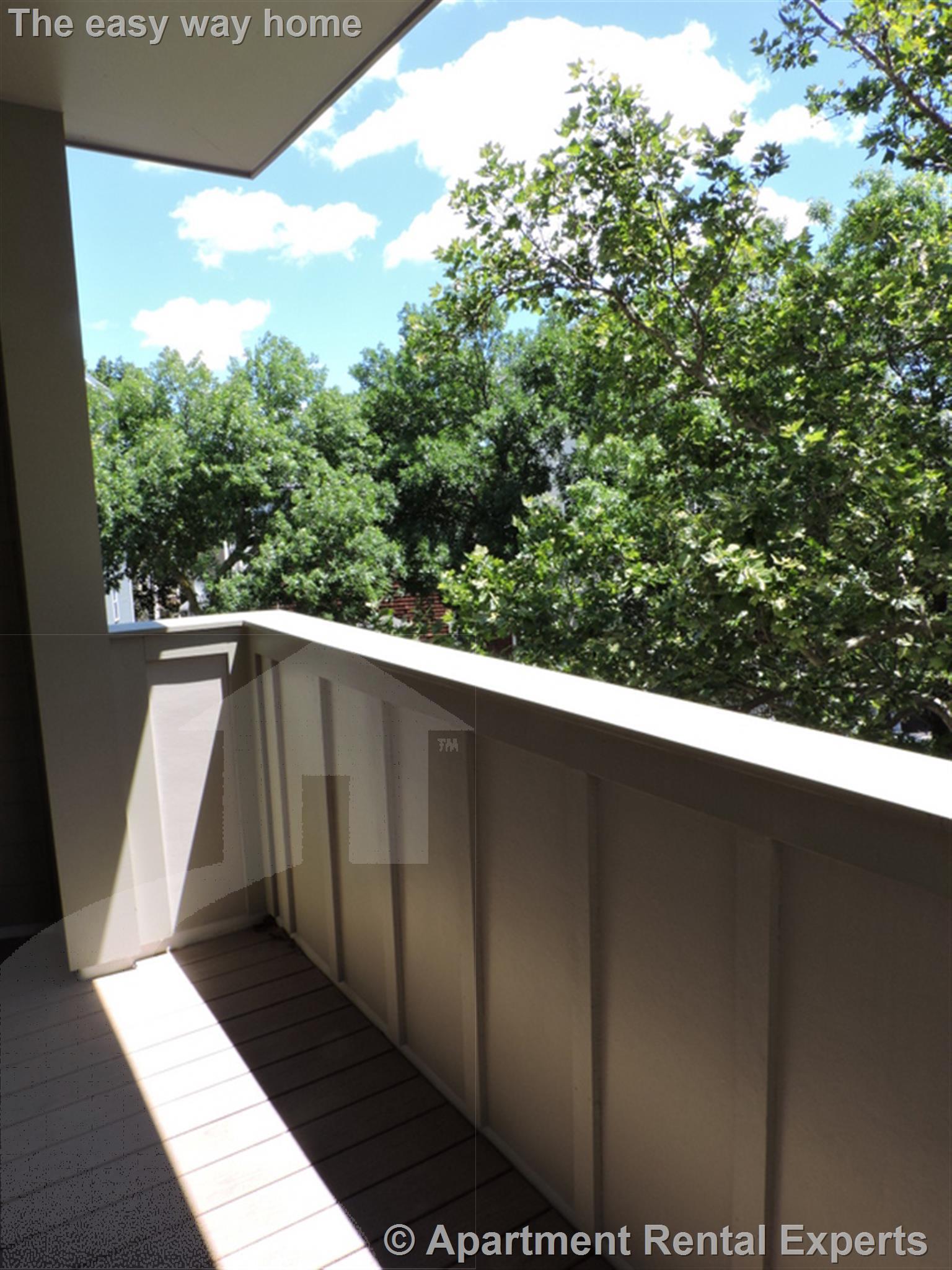 168 Hampshire, Central Square