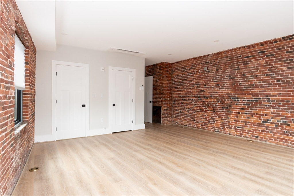 58 State, Newburyport