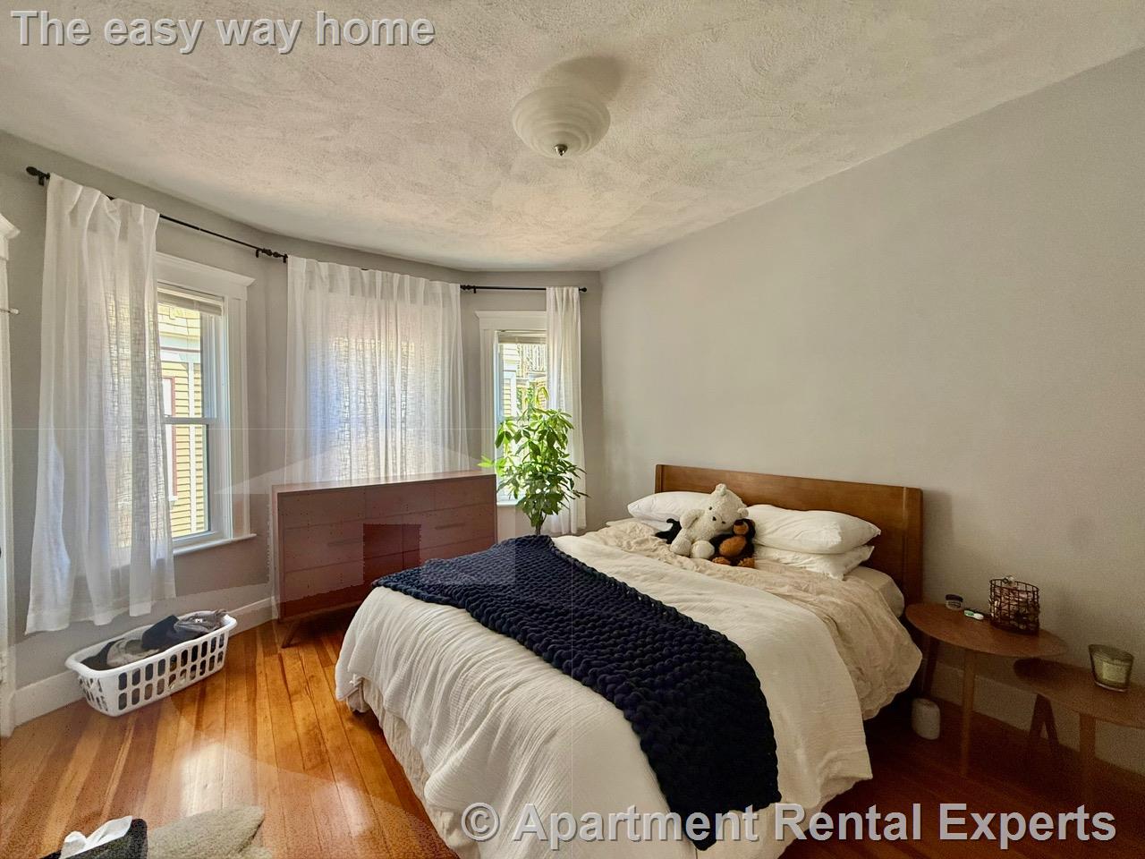 33 Pearson Ave, Davis Square