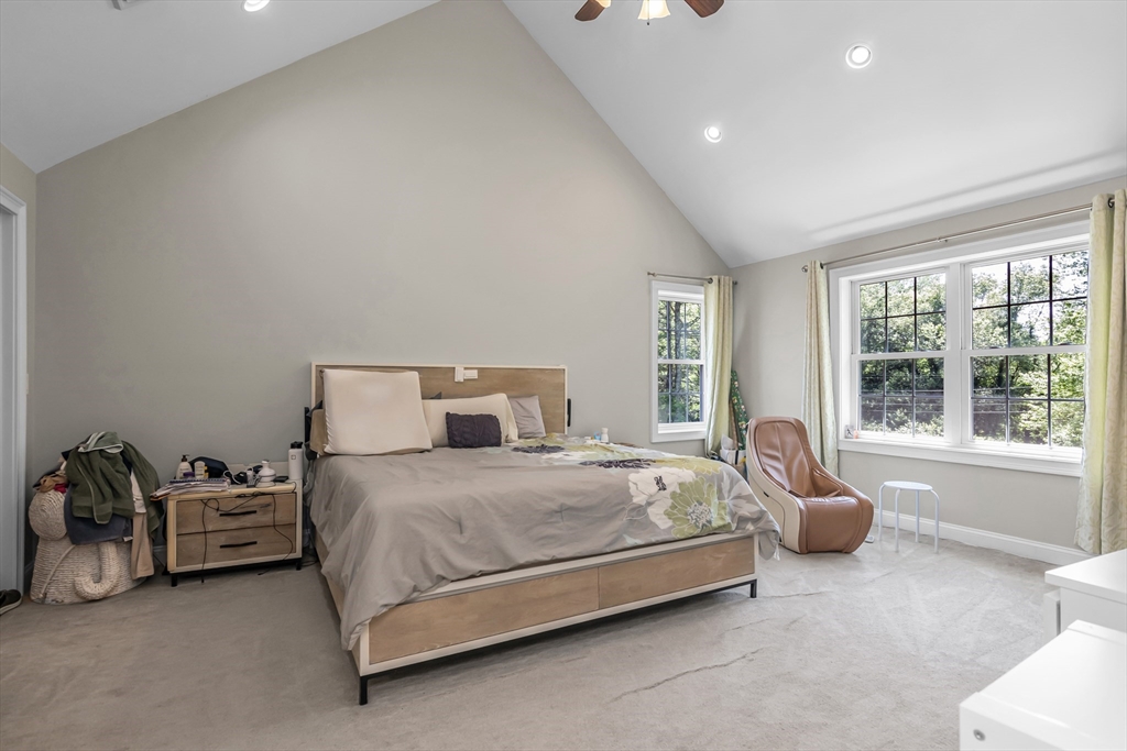 322 Nashua Rd, Billerica