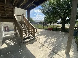 694 Lakeview Ave, Lowell