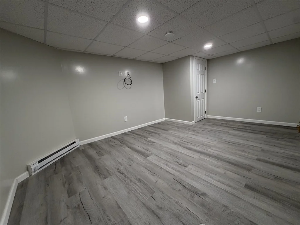 320-322 Wood St, New Bedford