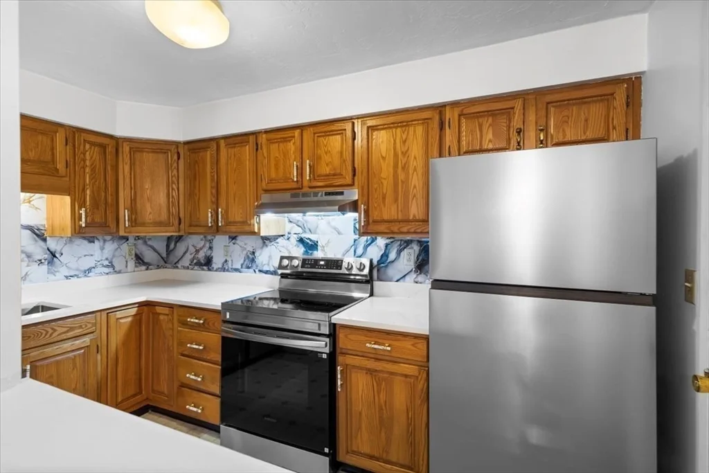 610 South Franklin St, Holbrook