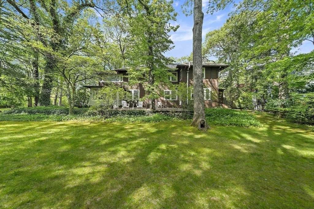 19 Ridge Rd, Newton