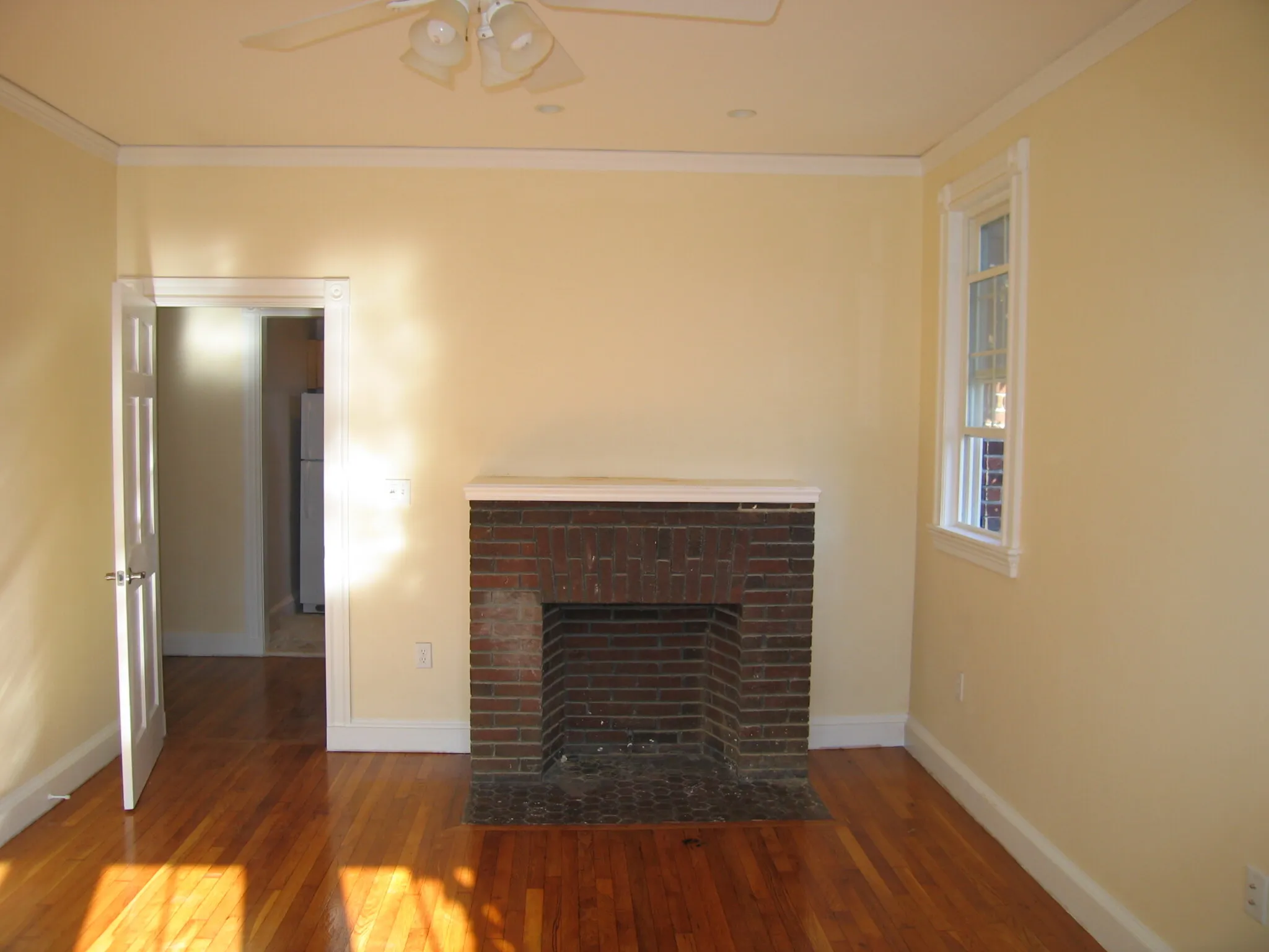 15 Glenville Ave, Allston