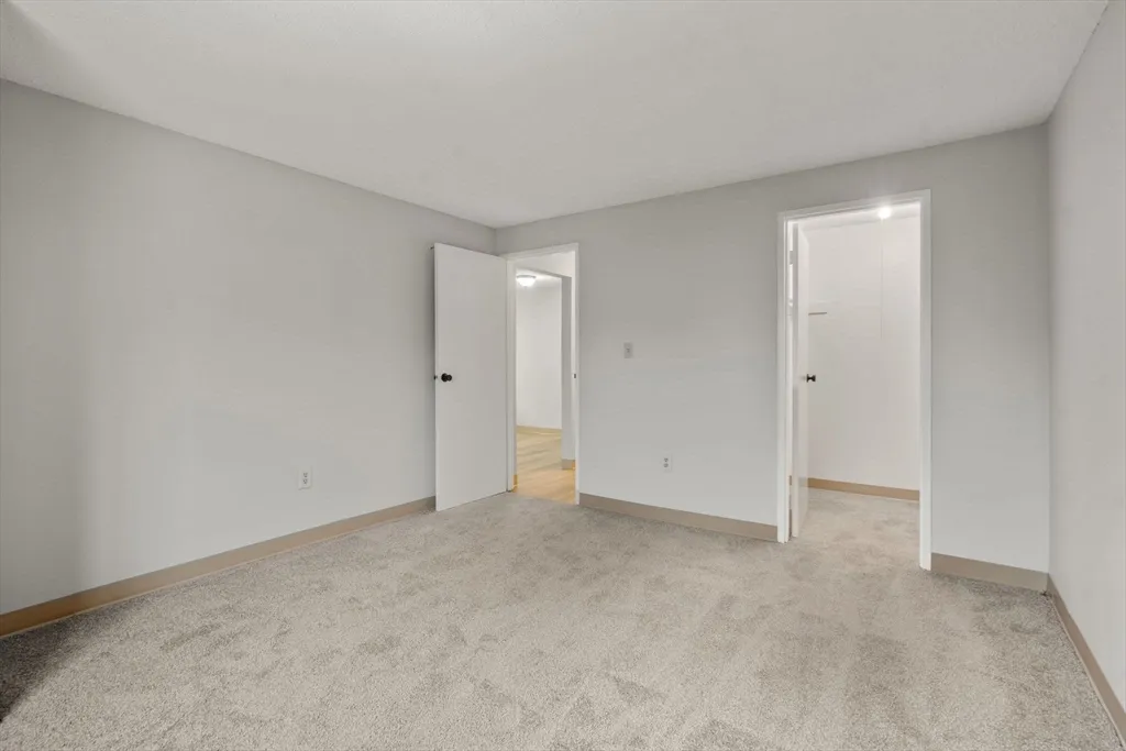 11 Silver Hill Ln, Natick