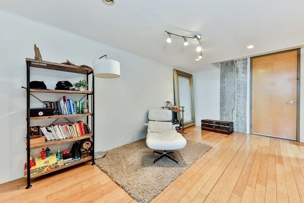 156 Porter St, East Boston