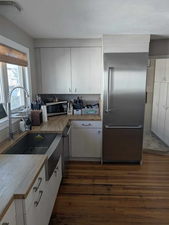 48A B, The Alphabets