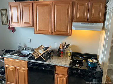 2 bed, 1 bath apartment for rent at 77 Empire St Unit 6, Allston — photo 4 of 12