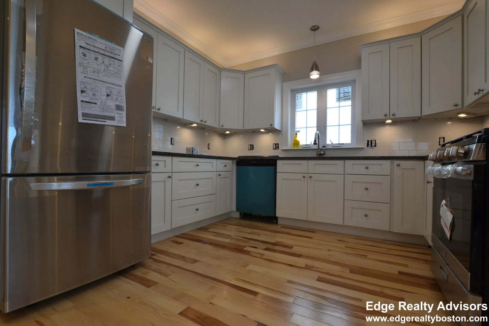 164 Bigelow St, Oak Square